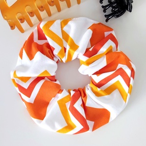 Őszi csíkos narancs Halloween scrunchie hajgumi - M-es, Ruha & Divat, Hajdísz & Hajcsat, Hajgumi, Varrás, MESKA