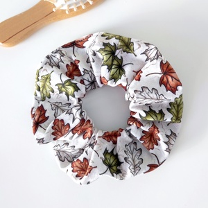 Őszi falevél mintás női scrunchie hajgumi - M-es - ruha & divat - hajdísz & hajcsat - hajgumi - Meska.hu