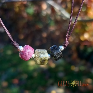 Turmalin nyaklánc , Ékszer, Nyaklánc, Gyöngyös nyaklánc, Csomózás, Gyöngyfűzés, gyöngyhímzés, MESKA