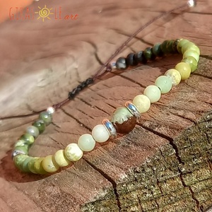 Árnyalatok - krizopráz karkötő , Ékszer, Karkötő, Ásványkarkötő, Csomózás, Gyöngyfűzés, gyöngyhímzés, MESKA