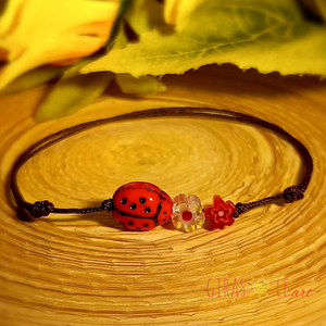 Kiskertem millefiori zsinórka  - ékszer - karkötő - gyöngyös karkötő - Meska.hu