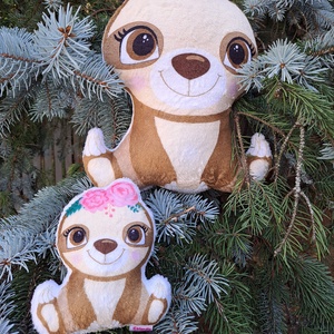 Lajhár szundipajti (alvóka, formapárna, egyedi párna, állatos párna) - otthon & életmód - babaszoba, gyerekszoba - gyerek díszpárna - Meska.hu