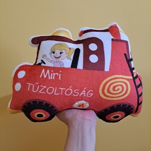 Tűzoltó autó szundipajti (járműves formapárna, egyedi párna, alvóka) névvel is kérhető - otthon & életmód - babaszoba, gyerekszoba - gyerek díszpárna - Meska.hu