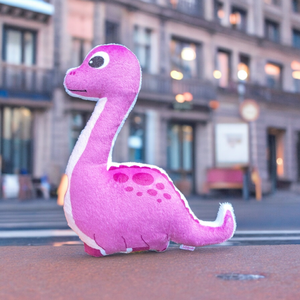 Dinó szundipajti - Brontosaurus (formapárna, járműves párna) , Otthon & Életmód, Babaszoba, gyerekszoba, Gyerek díszpárna, Fotó, grafika, rajz, illusztráció, Varrás, MESKA