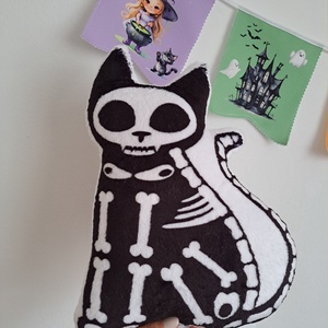 Macska csontváz párna  - otthon & életmód - dekoráció - halloween - halloweeni figurák - Meska.hu