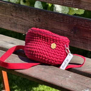 Gisey Piros crossbody - táska & tok - kézitáska & válltáska - vállon átvethető táska - Meska.hu