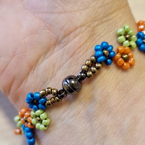 Gyöngykarkötő mágneses kapoccsal - ékszer - karkötő - gyöngyös karkötő - Meska.hu