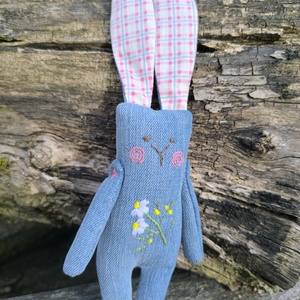 Kamilla - csúnya nyuszi - játék & sport - plüssállat & játékfigura - nyuszi - Meska.hu