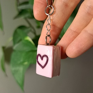 Könyves charm - romance - táska & tok - kulcstartó & táskadísz - táskadísz - Meska.hu