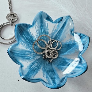 Virág alakú ékszertartó tálka - ékszer - ékszertartó - ékszertartó tál - Meska.hu