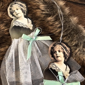 Bájos arcok 3. (2 db dísz/csomag) - karácsony - karácsonyi ajándékozás - karácsonyi képeslap, üdvözlőlap, ajándékkísérő - Meska.hu