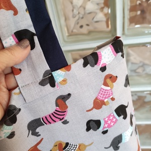 Tacskó mintás bevásárló szatyor extra hosszú fogantyúkkal  - táska & tok - bevásárlás & shopper táska - shopper, textiltáska, szatyor - Meska.hu