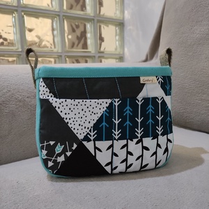 Kicsi méretű táskarendező - Meska.hu