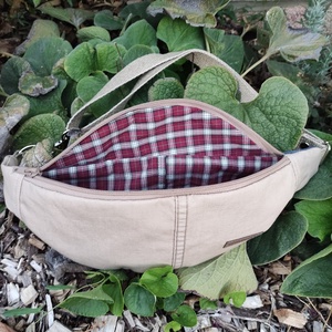 Upcycled övtáska S méret - táska & tok - övtáska - Meska.hu