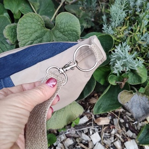 Upcycled övtáska S méret - táska & tok - övtáska - Meska.hu