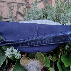 Upcycled övtáska S méret - táska & tok - övtáska - Meska.hu