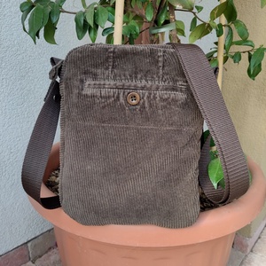 Férfi kordbársony válltáska / crossbody  - táska & tok - kézitáska & válltáska - vállon átvethető táska - Meska.hu