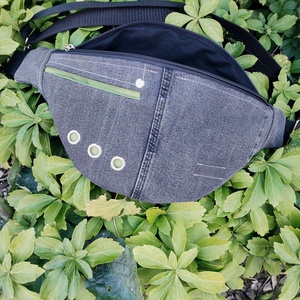 Sötétszürke farmer upcycled övtáska M méret - Meska.hu