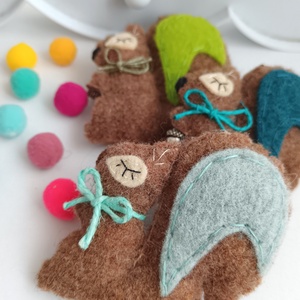 Mókus  kulcstartó vagy táskadísz - táska & tok - kulcstartó & táskadísz - kulcstartó - Meska.hu