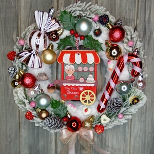 Sütiboltos ajtódísz - karácsony - karácsonyi lakásdekoráció - karácsonyi ajtódíszek - Meska.hu