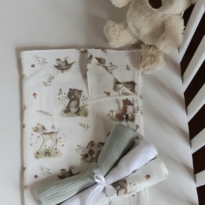 Két rétegű dupla géz nyári takaró és 3 db színben harmonizáló pelenka - baba - mama - baba ágynemű - babatakaró, gyerek pléd - Meska.hu