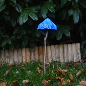 A kék ejtőernyő gombavirág - otthon & életmód - ház & kert - kerti dísz - Meska.hu