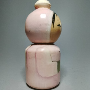 Kézzel készített egyedi Kokeshi - téli ruha mintával - művészet - más gyűjtemények - Meska.hu