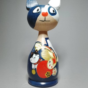 Kézzel készített egyedi Kokeshi macska - autentikus japán mintával - művészet - más gyűjtemények - Meska.hu
