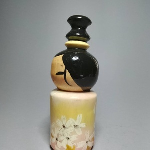 Kézzel készített egyedi Kokeshi - cseresznyevirág mintával - művészet - más gyűjtemények - Meska.hu