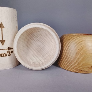 Kézzel készített dobozka, kalapos emberke fedővel - akác és bükk fából - kellékek & szerszámok - hobby fa alapanyag - doboz - Meska.hu