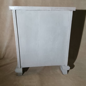 Felújított, cicás éjjeliszekrény (rózsaszín) - egyedi cica mintával - kellékek & szerszámok - hobby fa alapanyag - bútor - Meska.hu