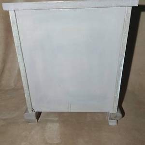 Felújított, cicás éjjeliszekrény (rózsaszín) - egyedi cica mintával - kellékek & szerszámok - hobby fa alapanyag - bútor - Meska.hu