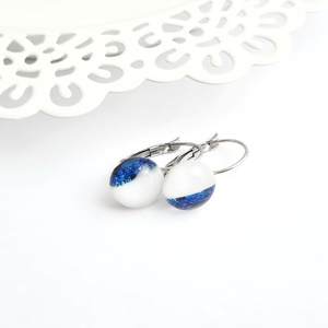 Fehér és kék Dichroic üveg kapcsos fülbevaló, Ékszer, Fülbevaló, Lógó fülbevaló, Ékszerkészítés, Üvegművészet, MESKA