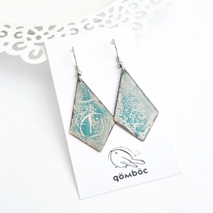Tűzzománc deltoid formájú türkiz fülbevaló - ékszer - fülbevaló - lógó fülbevaló - Meska.hu
