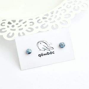 Kék színjátszó Dichroic üveg bedugós fülbevaló - ékszer - fülbevaló - pötty fülbevaló - Meska.hu