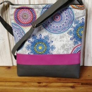 Mandalás táska - táska & tok - kézitáska & válltáska - vállon átvethető táska - Meska.hu