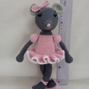 Amigurumi Egérlány - játék & sport - plüssállat & játékfigura - egér - Meska.hu