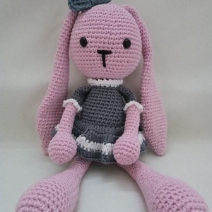 Amigurumi Nyuszilány - játék & sport - plüssállat & játékfigura - nyuszi - Meska.hu