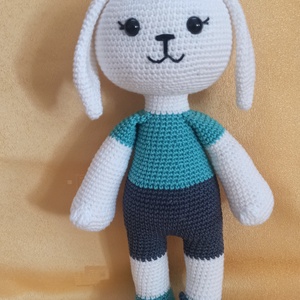 Amigurumi Nyuszkó, Játék & Sport, Plüssállat & Játékfigura, Nyuszi, Horgolás, MESKA