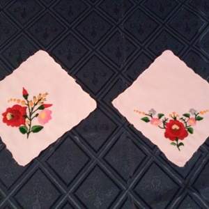 Kalocsai terítő 15x15, Otthon & Életmód, Konyhafelszerelés, tálalás, Tálalás, Terítő, Hímzés, MESKA