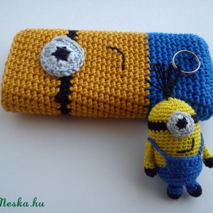 Minion -horgolt kulcstartó -  - Meska.hu