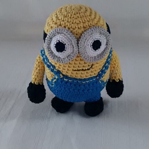 Bob: horgolt minion figura -  - Meska.hu
