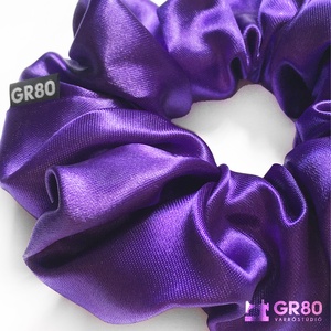 Lila szaténselyem hajgumi scrunchie, Ruha & Divat, Hajdísz & Hajcsat, Hajgumi, Varrás, MESKA
