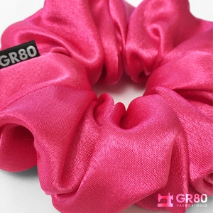 Pink selyem hajgumi (scrunchie) minőségi szaténból - ruha & divat - hajdísz & hajcsat - hajgumi - Meska.hu