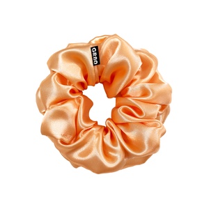 Barack színű szaténselyem hajgumi scrunchie - Meska.hu
