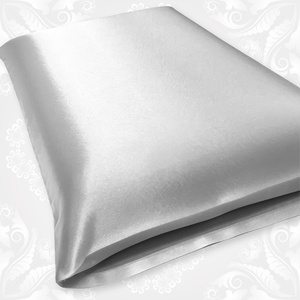 Selyem párnahuzat - EZÜST szatén ágyneműhuzat - otthon & életmód - lakástextil - párna & párnahuzat - Meska.hu