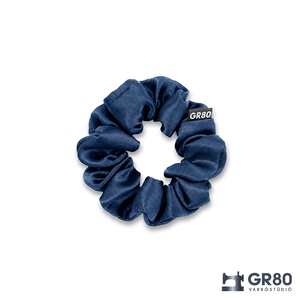 Mini, sötétkék selyem hajgumi scrunchie - Meska.hu