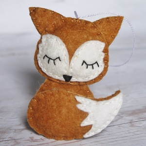Filc szunyókáló róka - karácsony - karácsonyi lakásdekoráció - karácsonyi lakásdíszek - Meska.hu