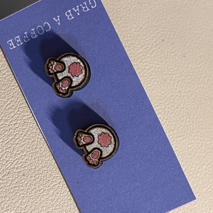 Nyuszi - fából készült bedugós fülbevaló, Ékszer, Fülbevaló, Pötty fülbevaló, Famegmunkálás, MESKA