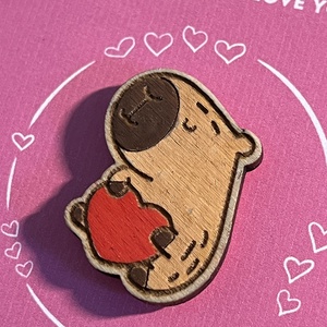 Fa capíbara szívvel hűtőmágnes - otthon & életmód - konyhafelszerelés, tálalás - konyhai dekoráció - hűtőmágnes - Meska.hu